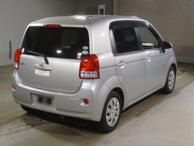 DAIHATSU HIJET VAN 2010