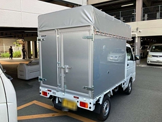 NISSAN CLIPPER TRUCK