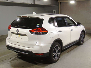 NISSAN X-TRAIL 2018