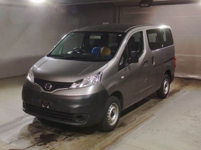 NISSAN NV200 2020
