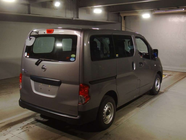 NISSAN NV200 2020