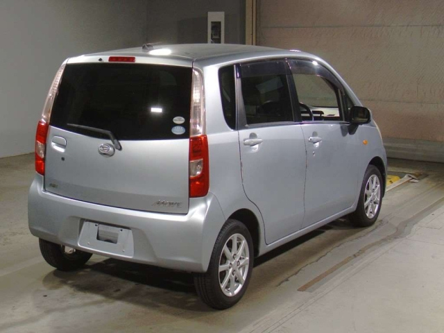 DAIHATSU MOVE 2011