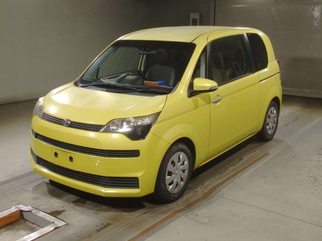 TOYOTA SPADE 2014
