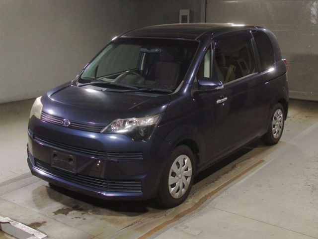 TOYOTA SPADE 2012