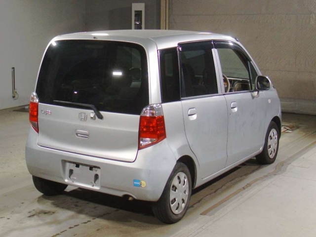 HONDA LIFE 2010