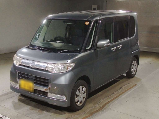 DAIHATSU TANTO 2010