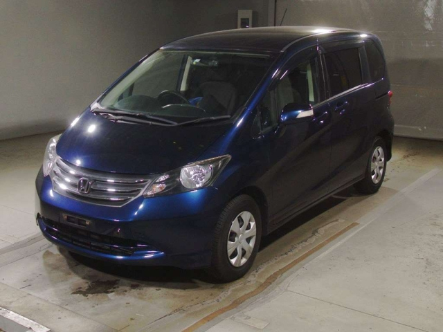 HONDA FREED 2010