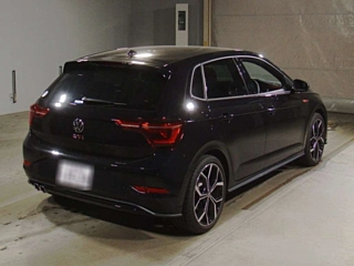 Заказать VOLKSWAGEN POLO