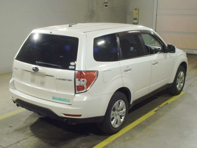SUBARU FORESTER 2011