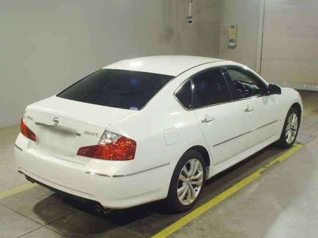 NISSAN FUGA 2009