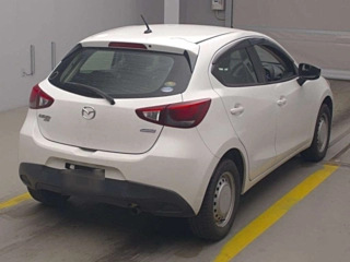 MAZDA DEMIO 2016