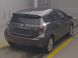 TOYOTA AQUA 2012