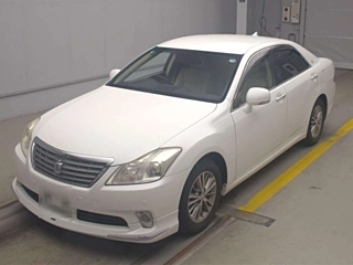 TOYOTA CROWN 2010