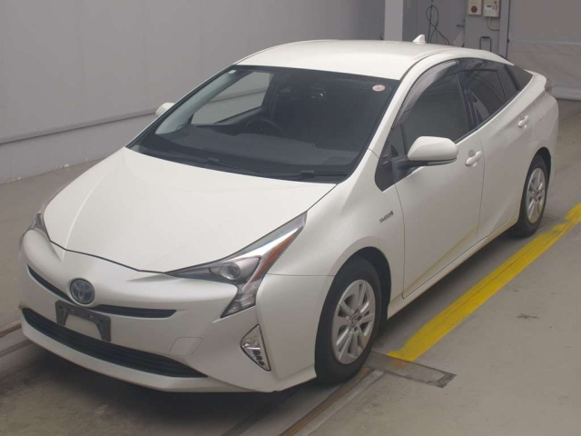 TOYOTA PRIUS 2016