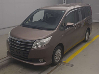 TOYOTA NOAH 2016
