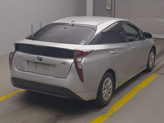 TOYOTA PRIUS 2017