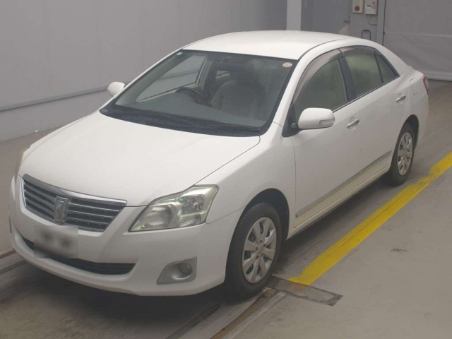 TOYOTA PREMIO 2012