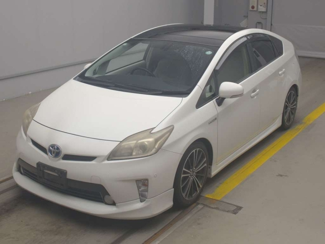 TOYOTA PRIUS 2011