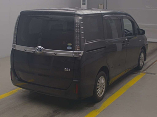 TOYOTA VOXY 2015