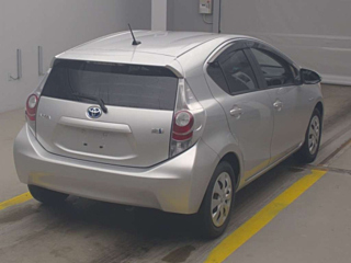 TOYOTA AQUA 2013