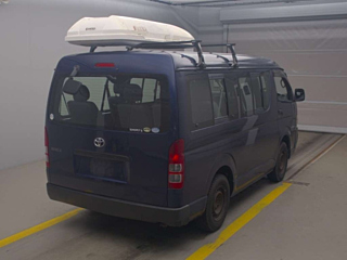 TOYOTA HIACE 2010