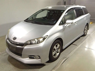 TOYOTA WISH 2016