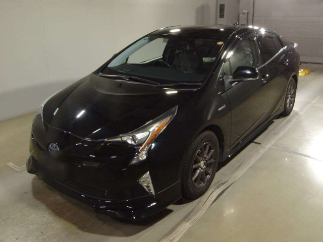 TOYOTA PRIUS 2018