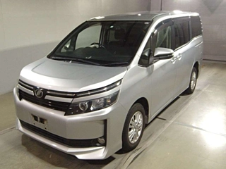 TOYOTA VOXY 2014