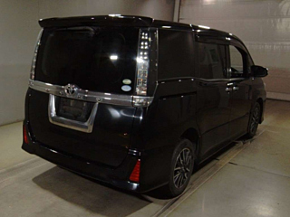 TOYOTA VOXY 2015
