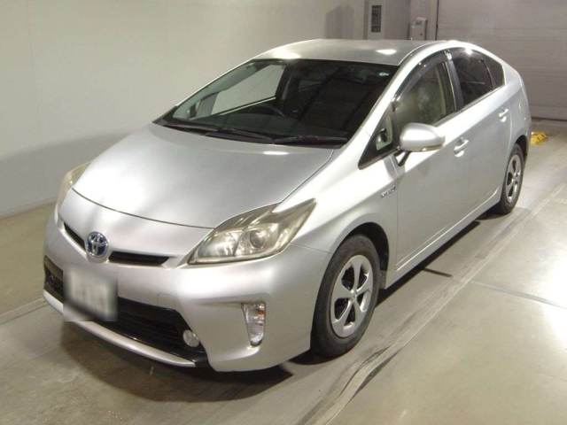 TOYOTA PRIUS 2013