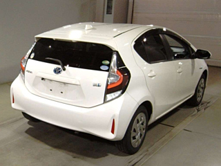 TOYOTA AQUA 2020