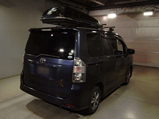 TOYOTA VOXY 2008