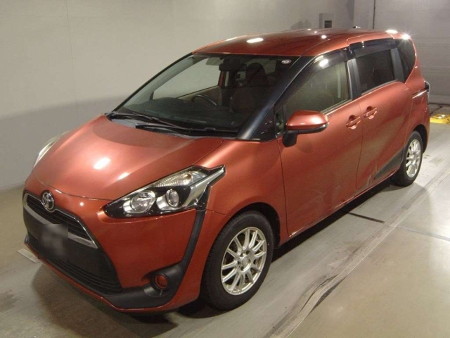 TOYOTA SIENTA 2016