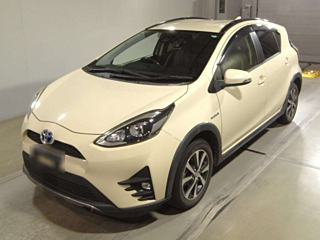 TOYOTA AQUA 2017
