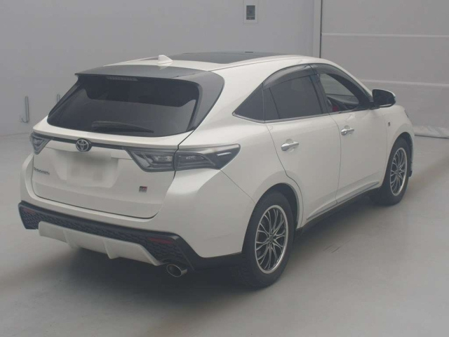 TOYOTA HARRIER 2018