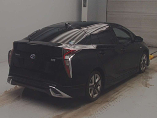 TOYOTA PRIUS 2016