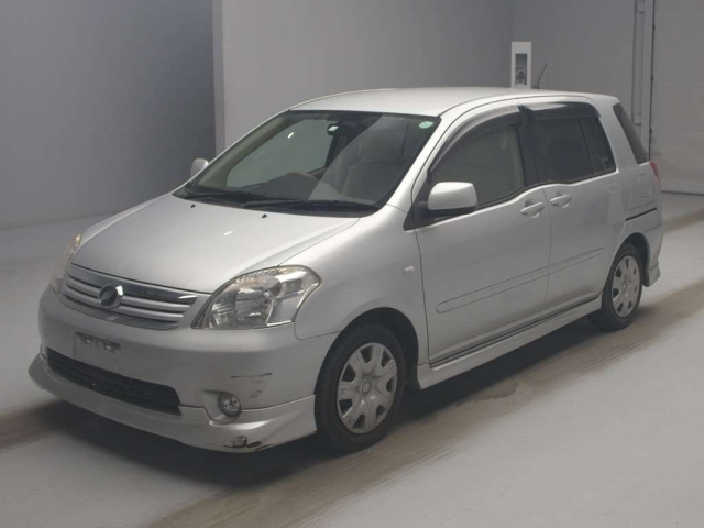 TOYOTA RAUM 2008