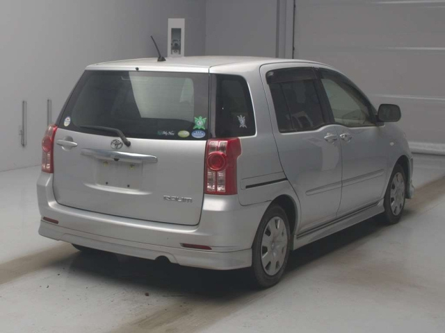 TOYOTA RAUM 2008