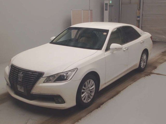 TOYOTA CROWN 2013