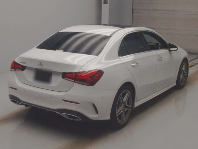 MERCEDES BENZ A CLASS 2021
