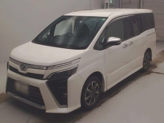 TOYOTA VOXY 2017