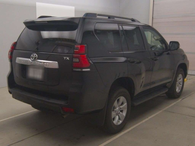 TOYOTA LAND CRUISER PRADO 2019