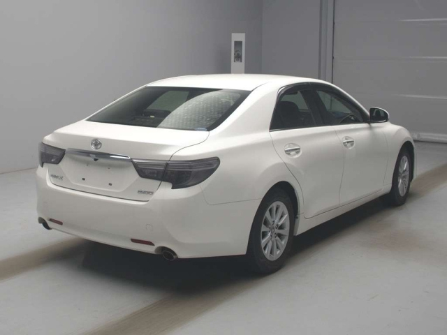 TOYOTA MARK X 2016