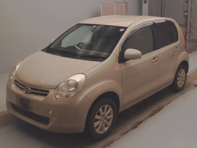 DAIHATSU BOON 2010