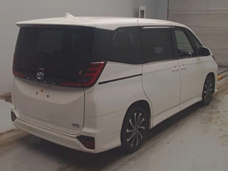 TOYOTA NOAH 2022