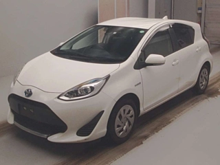 TOYOTA AQUA 2020