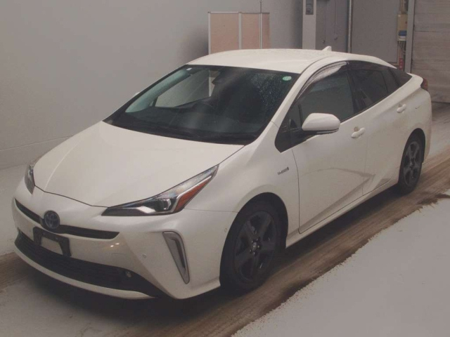 TOYOTA PRIUS 2019
