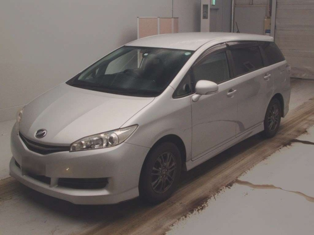 TOYOTA WISH 2014