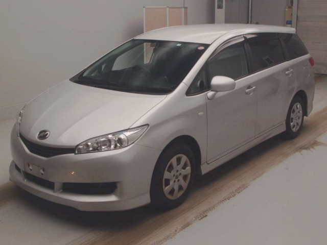 TOYOTA WISH 2010