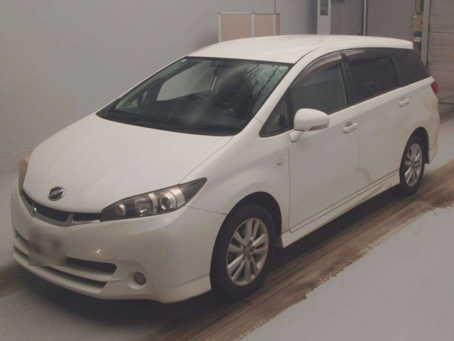 TOYOTA WISH 2011